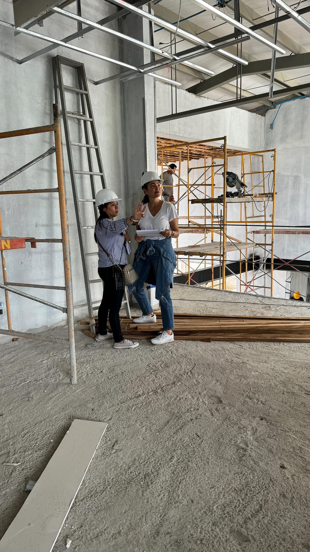 Post 8 by Fabiola Posada on Instagram (video)