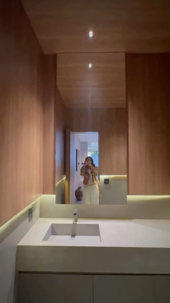 Post 10 by Nídia Duarte on Instagram (video)