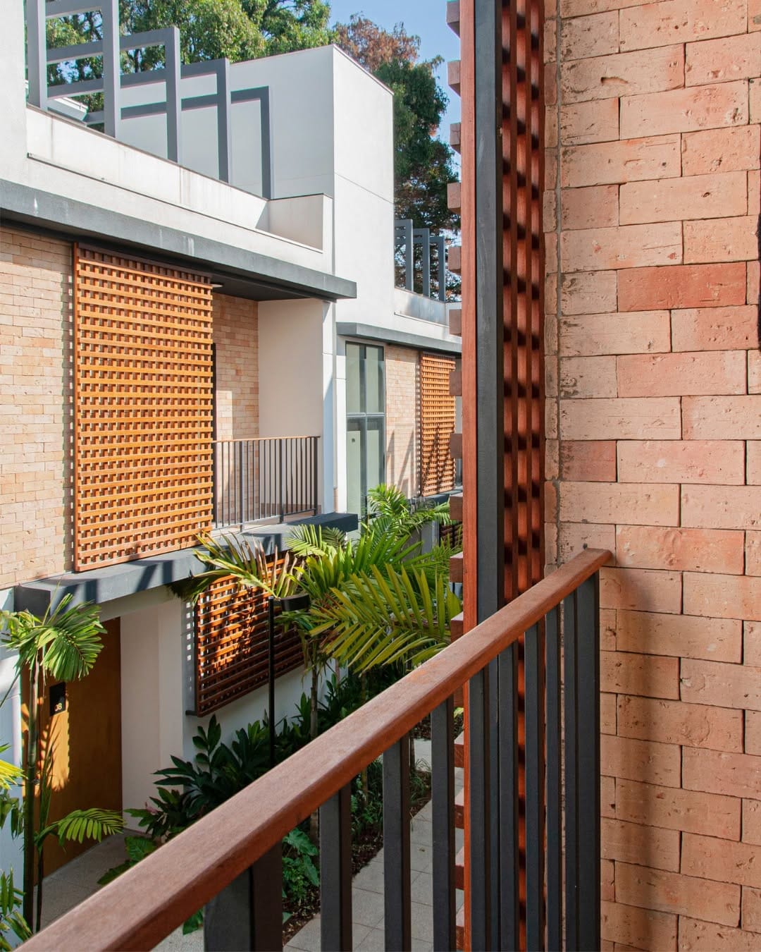 Post 7 by Lucia Manzano | arquitetura + paisagismo on Instagram (carousel)