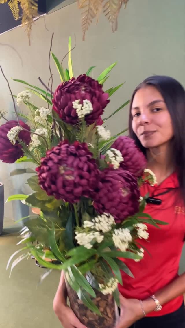 Post 3 by FINA COR on Instagram (video)