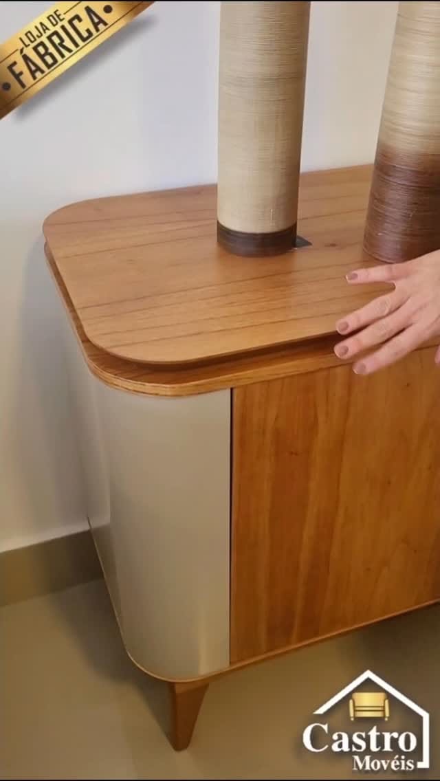 Post 8 by Castro Móveis l Loja de Fábrica on Instagram (video)