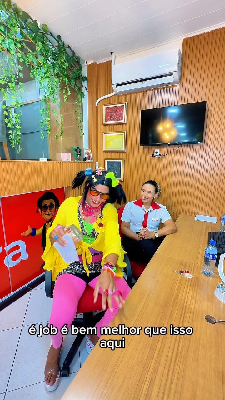 Post 4 by Perfil Oficial Lojas Guanabara - Móveis, Eletros e Colchões on Instagram (video)