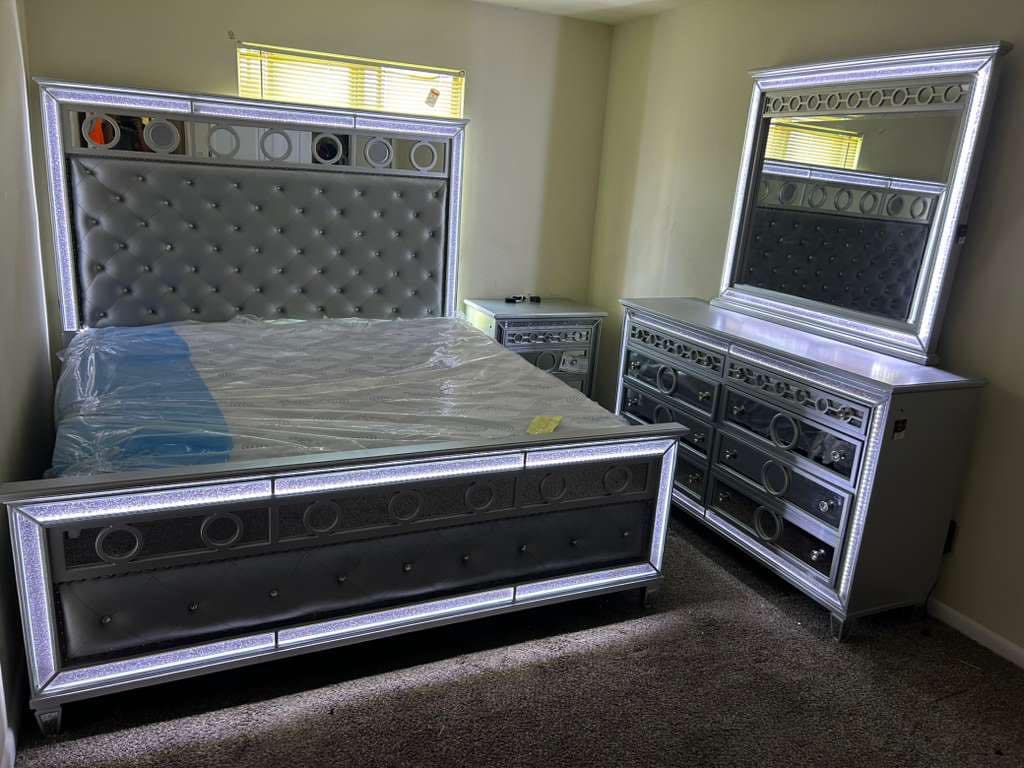 Post 2 by kings Furniture on Instagram (image)