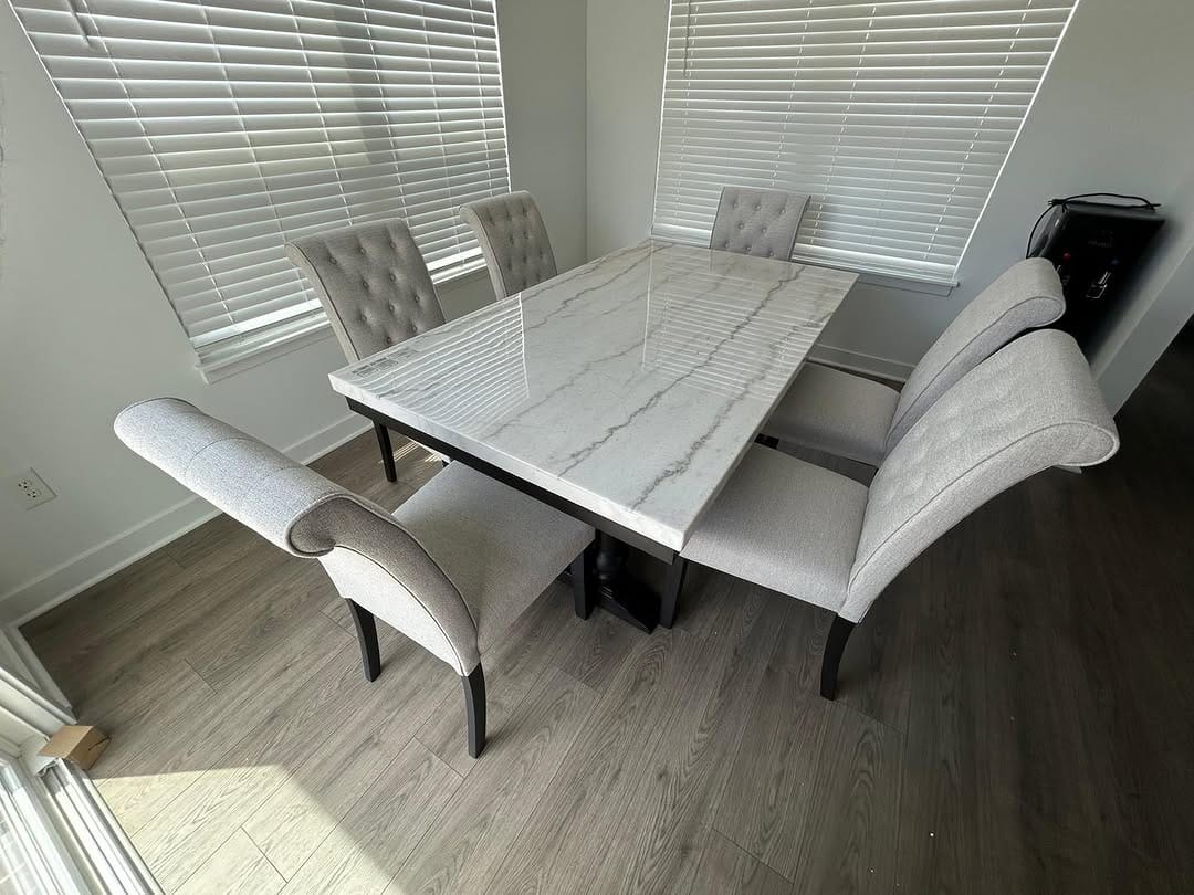 Post 6 by kings Furniture on Instagram (image)