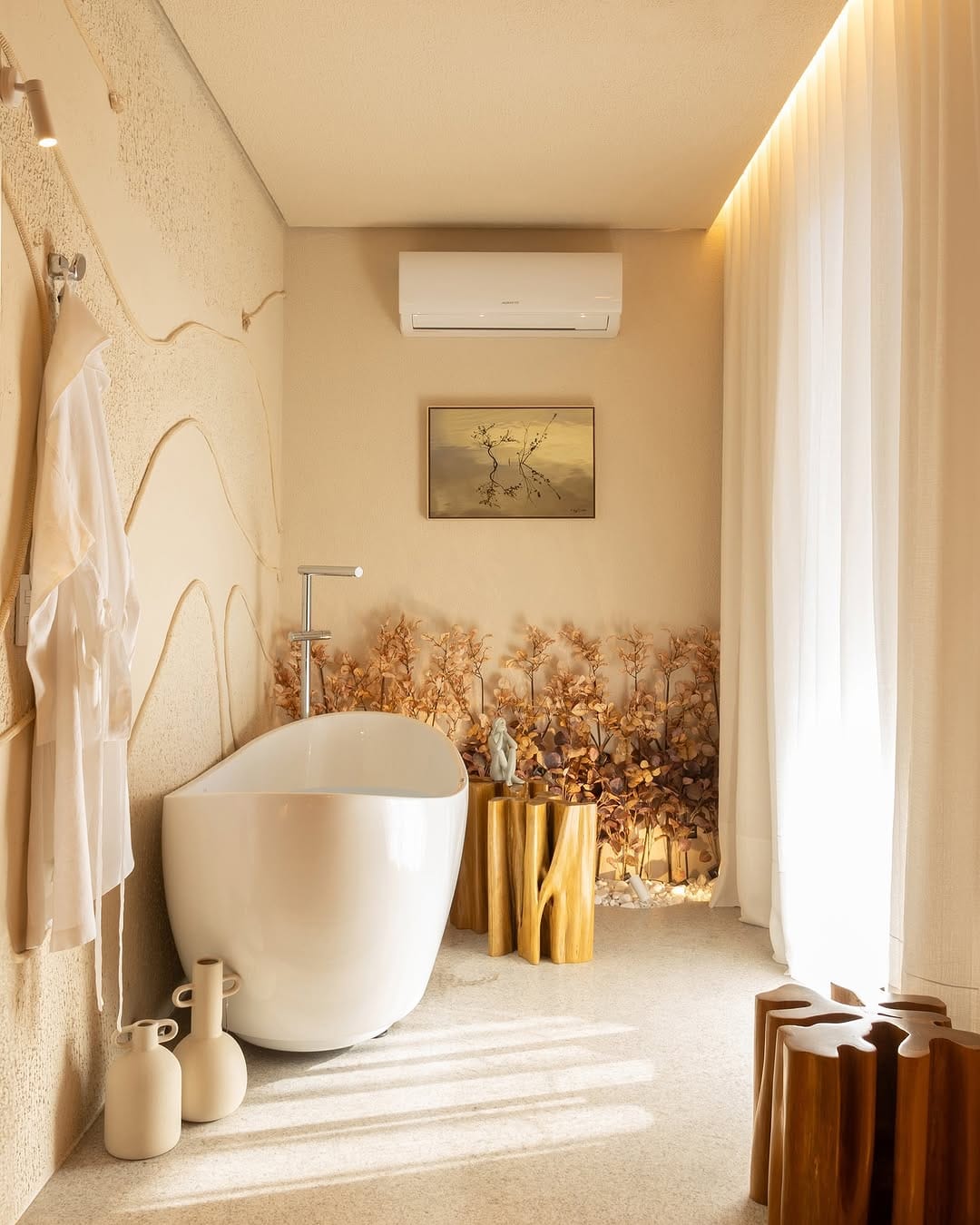 Post 10 by Nicole Oliveira · Arquiteta e Interiores on Instagram (carousel)