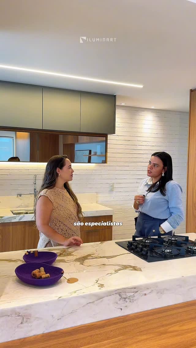 Post 5 by Symone Cavalcante on Instagram (video)