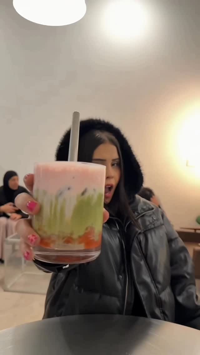 Post 5 by VIC XAVIER on Instagram (video)