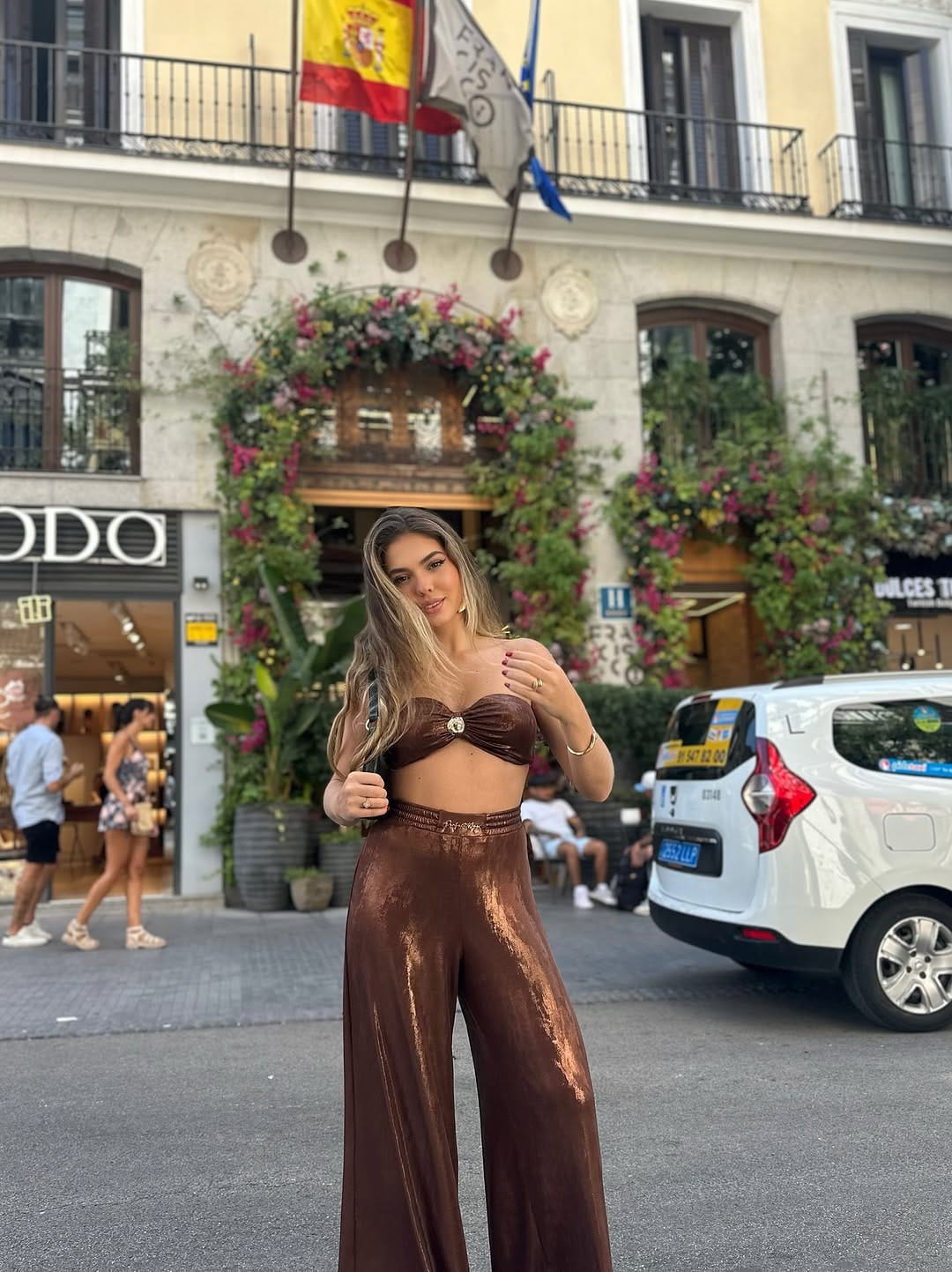 Post 7 by Milena Galina on Instagram (carousel)