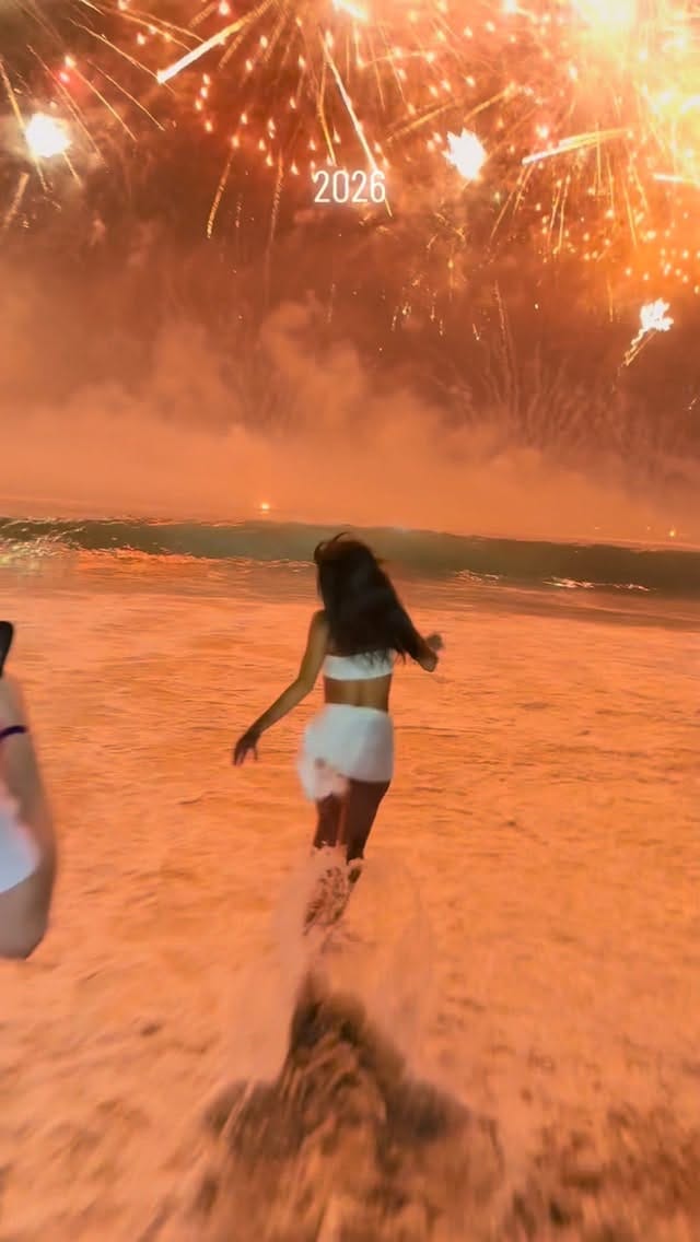 Post 10 by Giovanna Sacramento on Instagram (video)