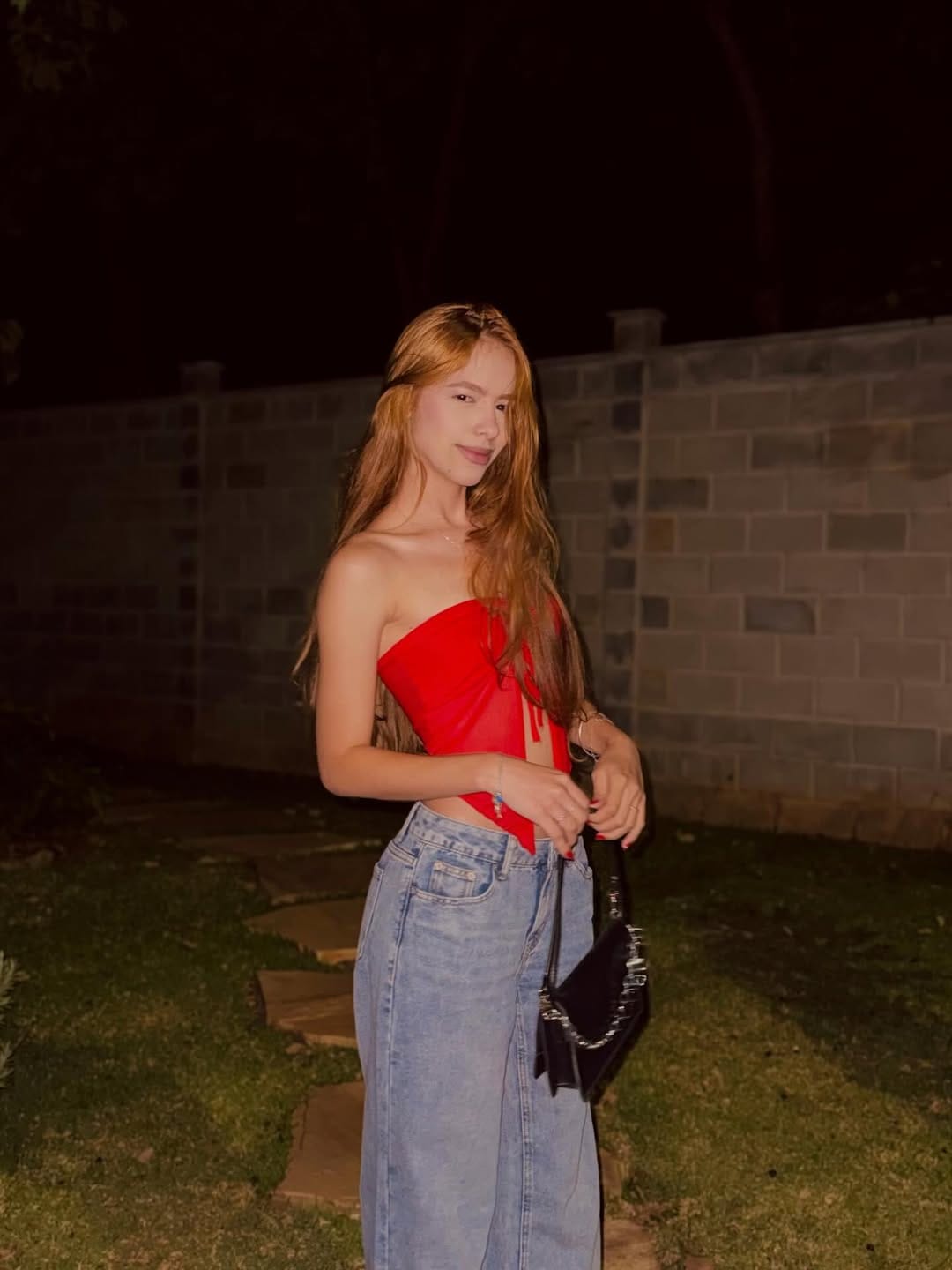 Post 10 by Júlia Plasdo on Instagram (carousel)