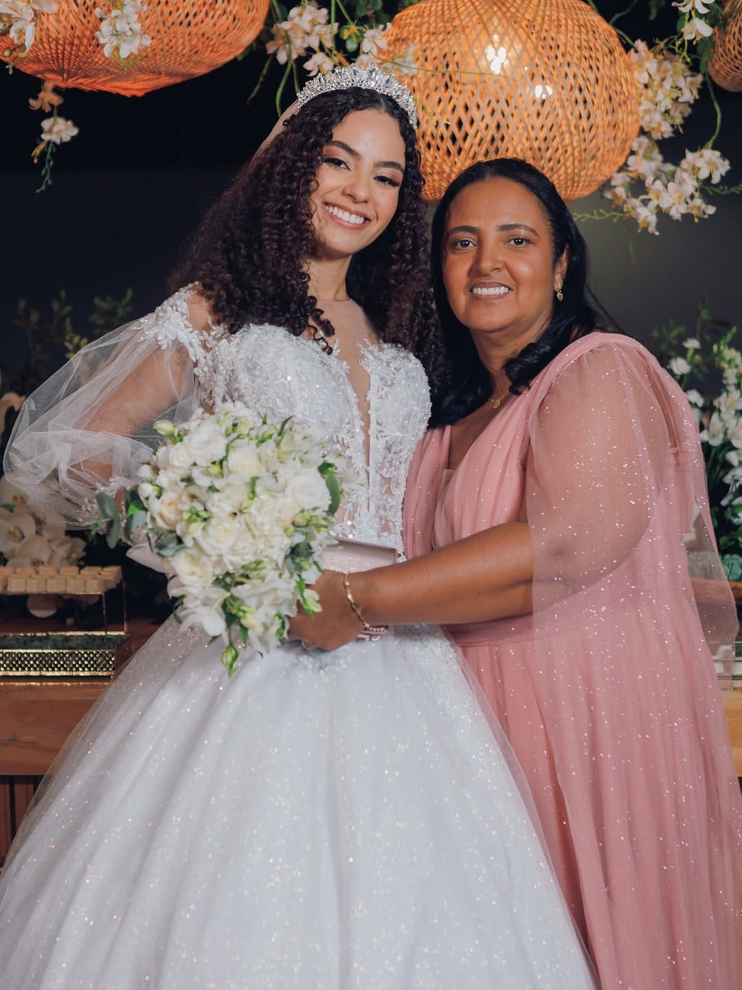 Post 1 by Géssica Pina on Instagram (carousel)