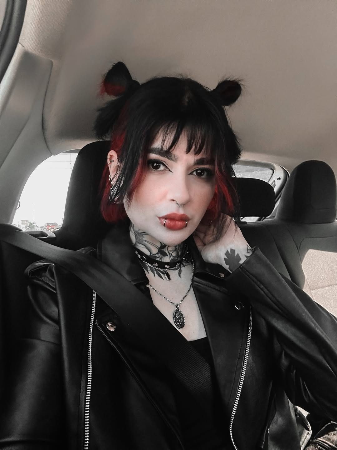 Post 4 by SUÉLEN SOUZA on Instagram (image)