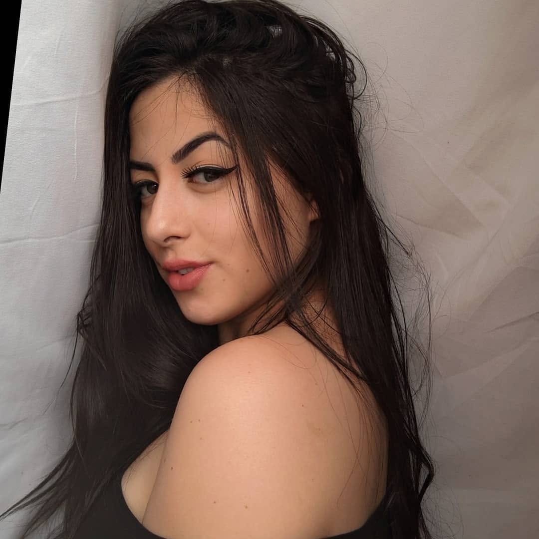 Post 8 by Michele Santos on Instagram (image)