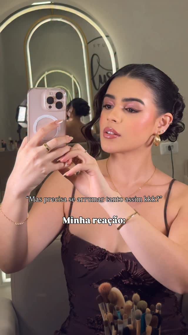 Post 7 by Suzanny Braga on Instagram (video)