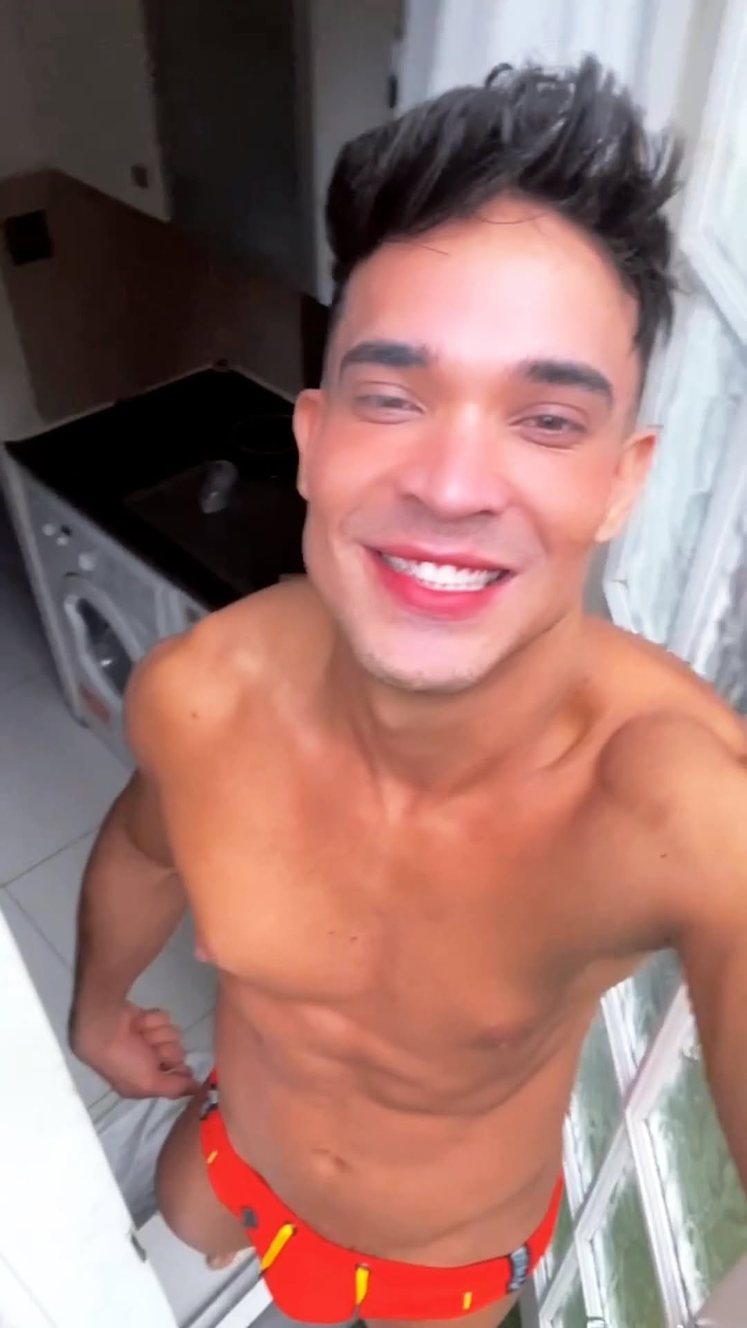 Post 7 by Sergio Alves on Instagram (video)