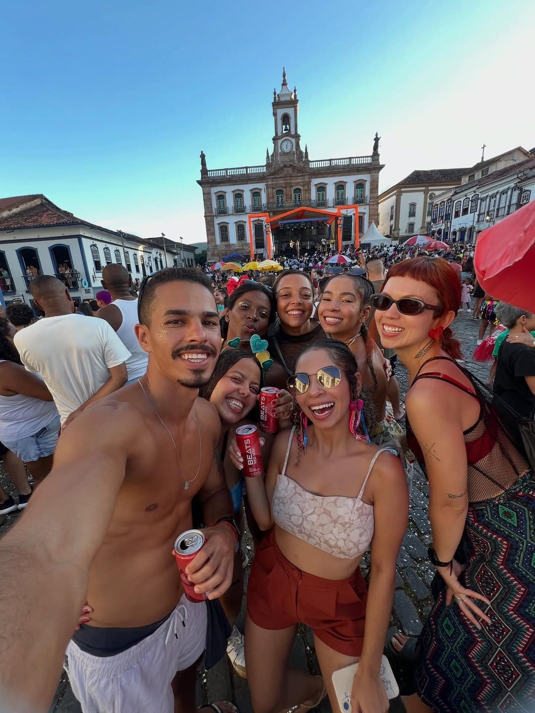 Post 5 by Thalles Henrique on Instagram (carousel)