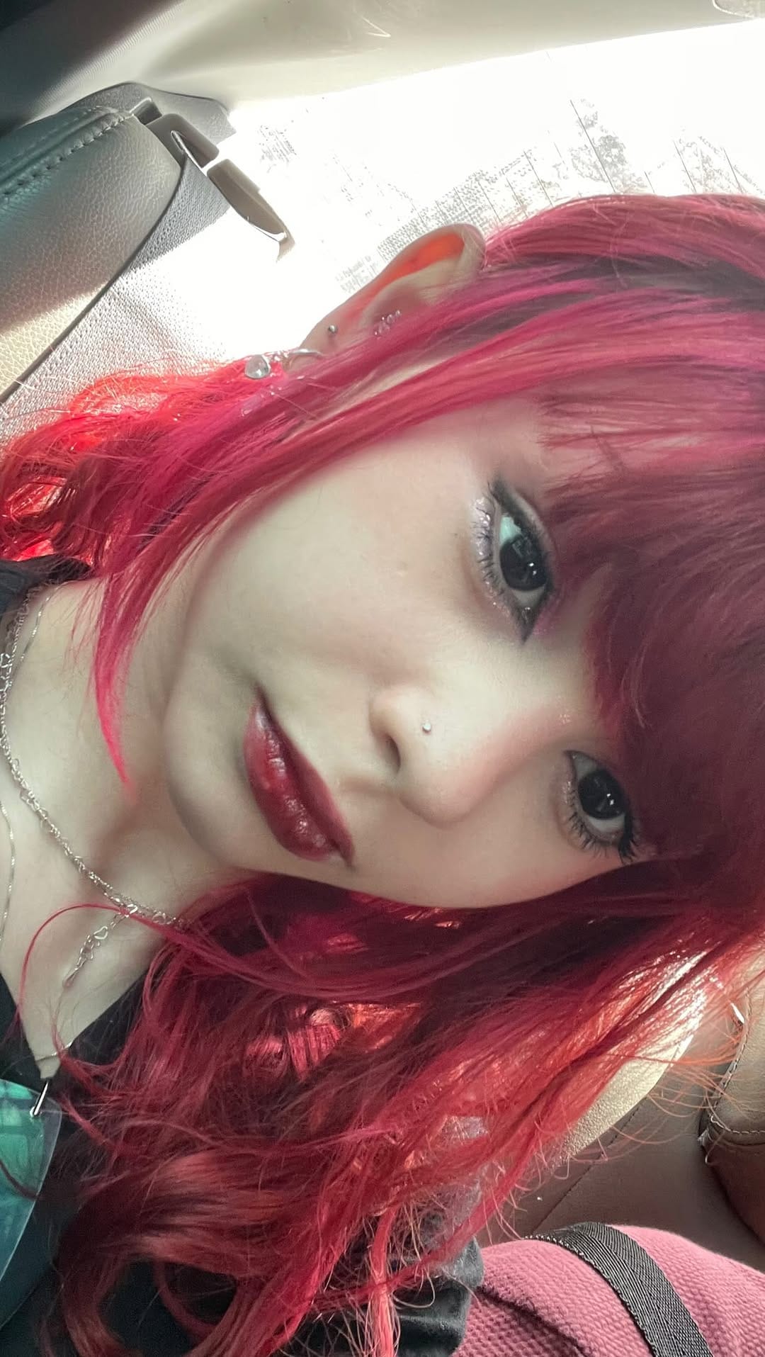 Post 6 by Foxy on Instagram (video)