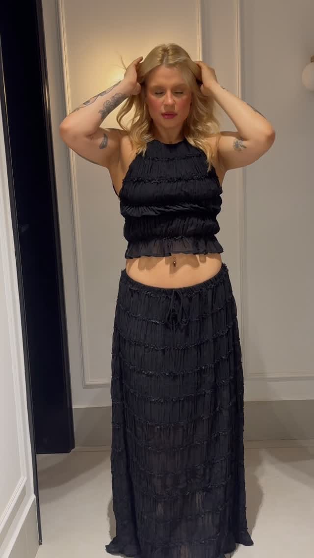 Post 9 by Natalia Borges on Instagram (video)