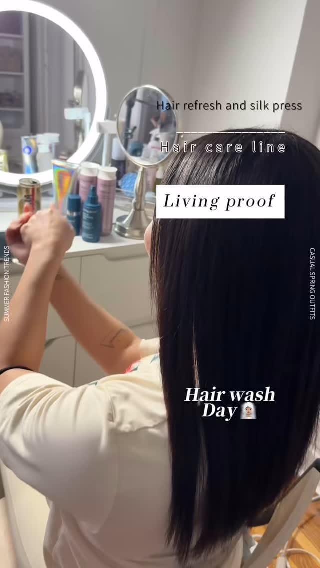 Post 4 by Karen Santos / beauty and fashion on Instagram (video)