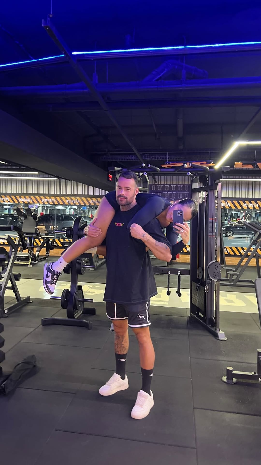 Post 6 by Daniel Gonçalves on Instagram (video)