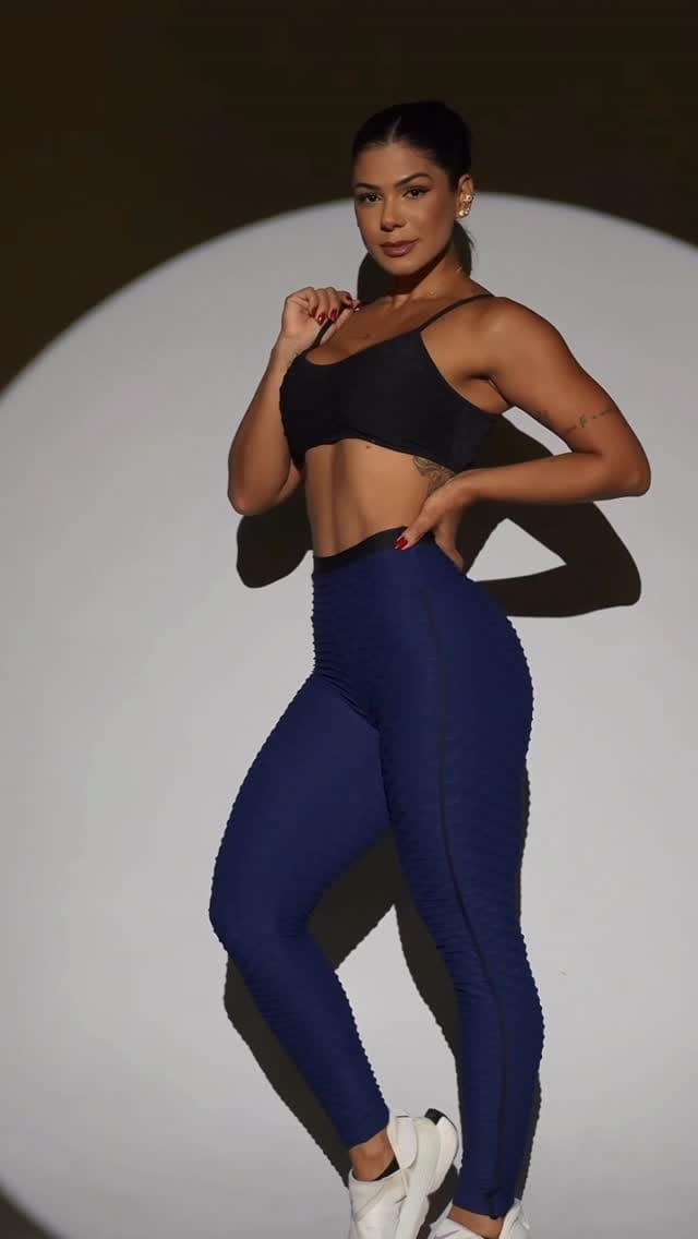 Post 8 by Débora Carvalho on Instagram (video)