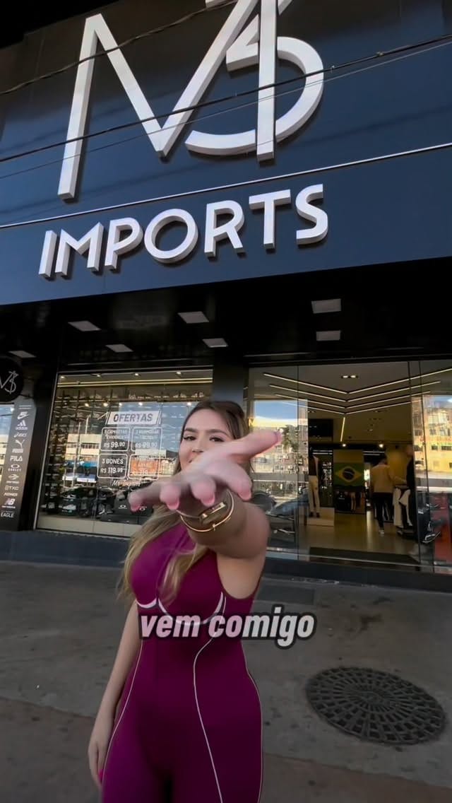 Post 1 by Julia Lima on Instagram (video)