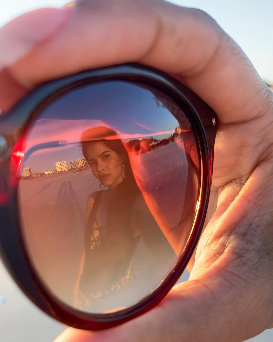 Post 4 by JUNIA AMARAL on Instagram (image)