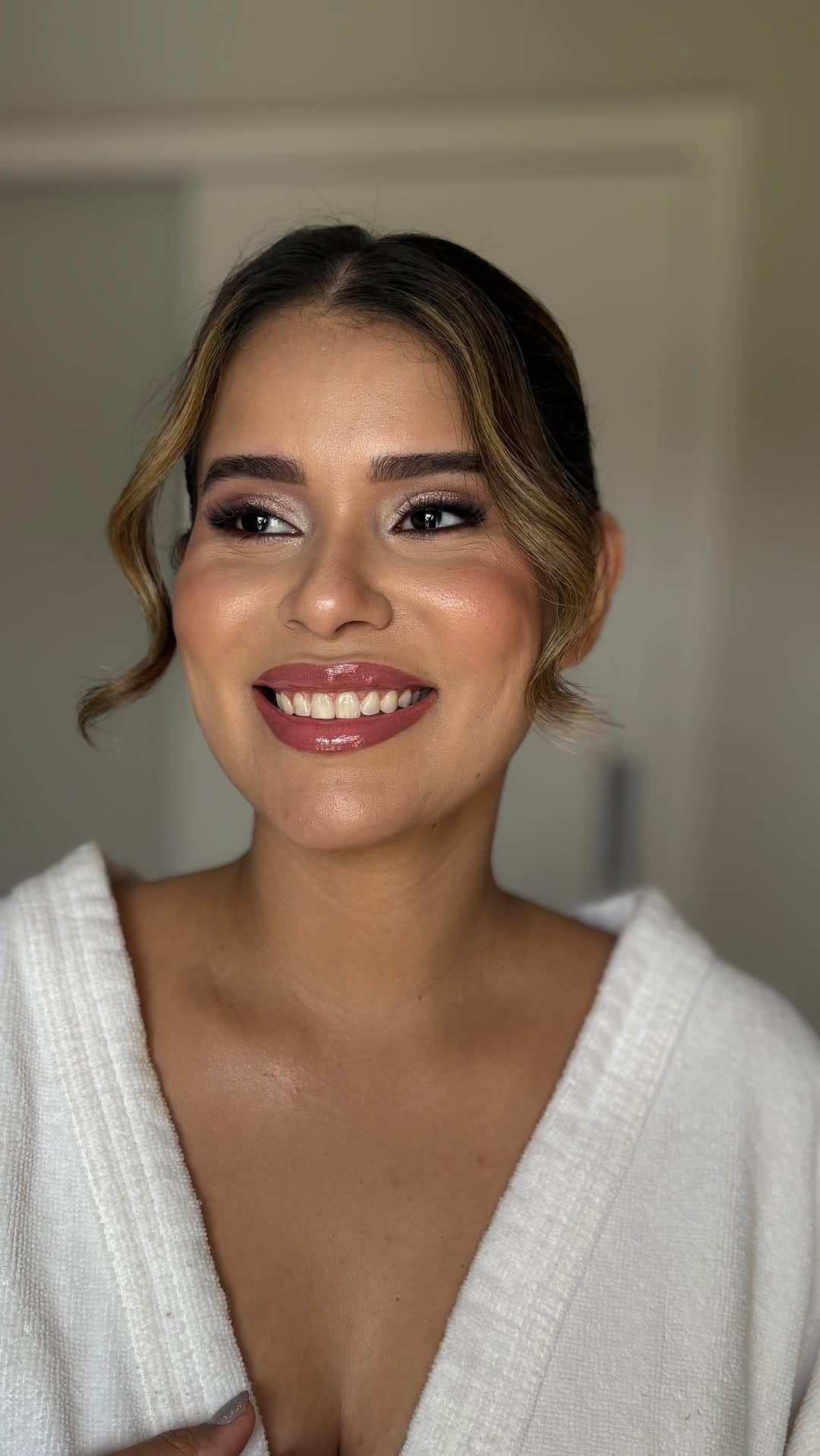 Post 6 by Naiara Favero on Instagram (video)
