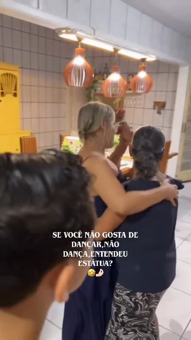 Post 7 by Cita Cabral on Instagram (video)