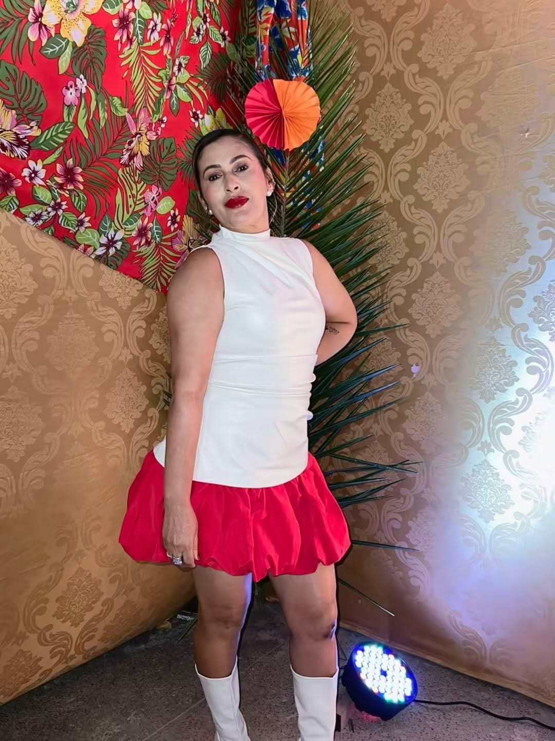 Post 1 by Cita Cabral on Instagram (carousel)