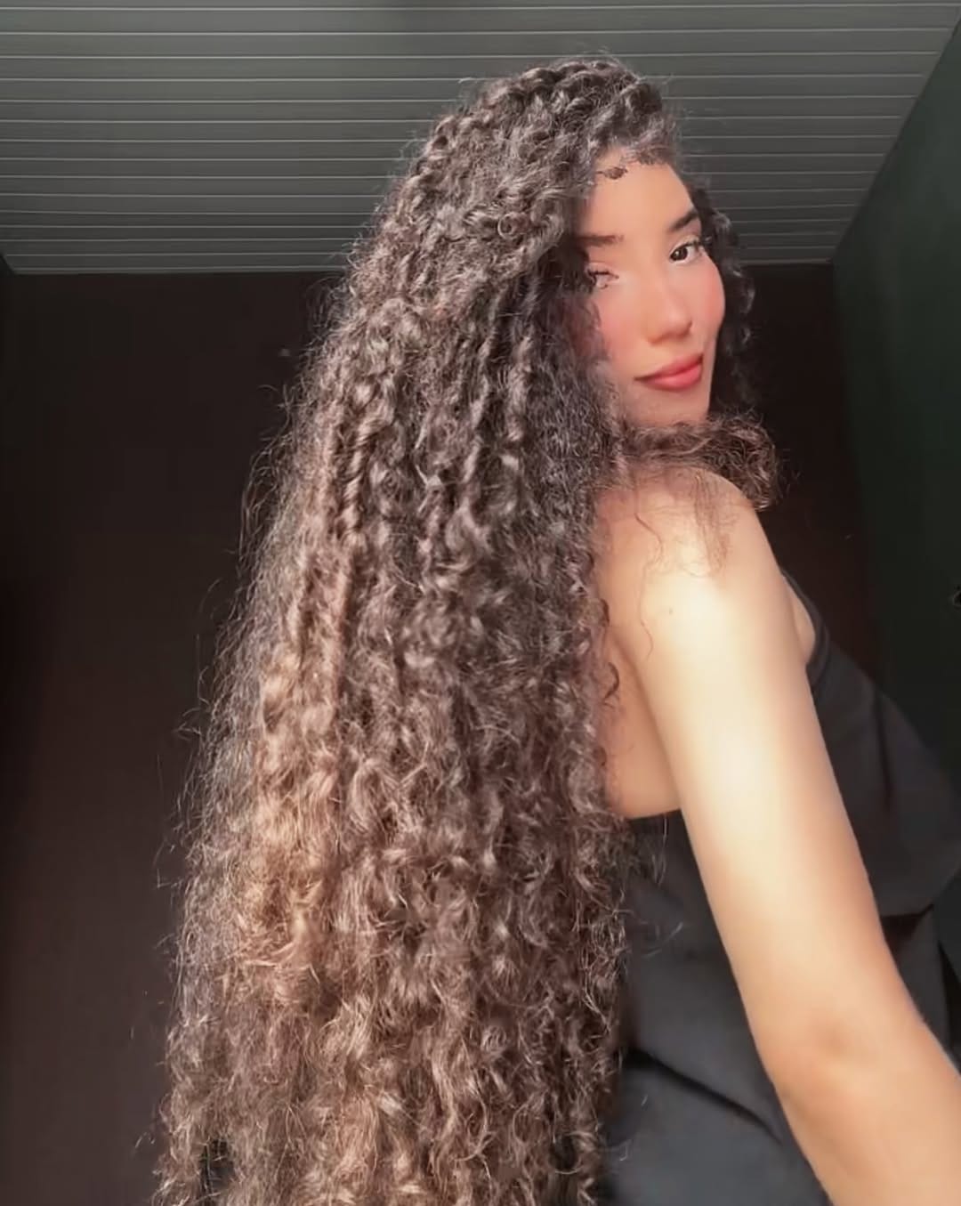 Post 8 by Brenda Damasceno🍒 on Instagram (carousel)