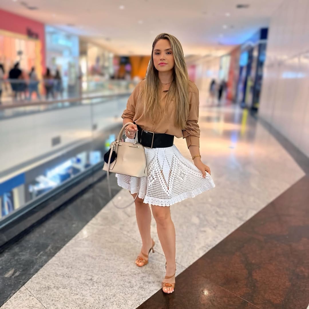 Post 1 by Jallyne Coutinho on Instagram (carousel)