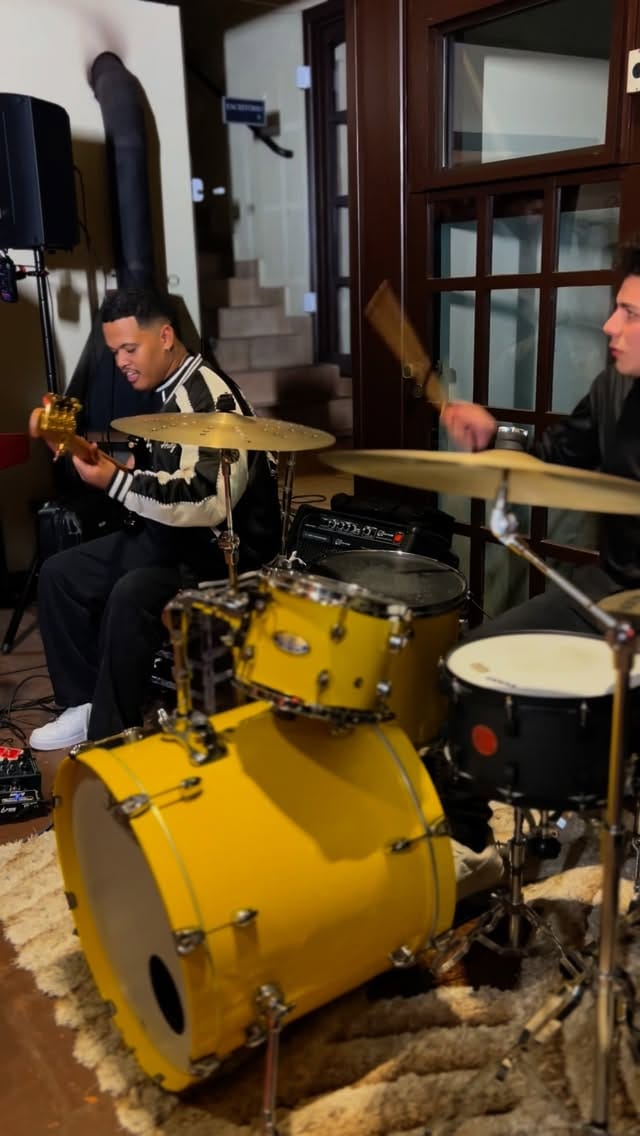 Post 9 by Henrique Passos on Instagram (video)
