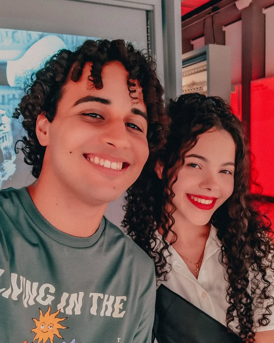 Post 7 by Emanuel Britto on Instagram (carousel)