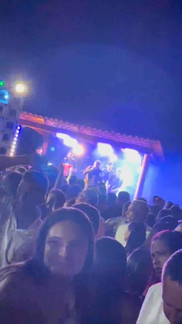 Post 5 by Assiszinho Dos Teclados  🎤 on Instagram (video)