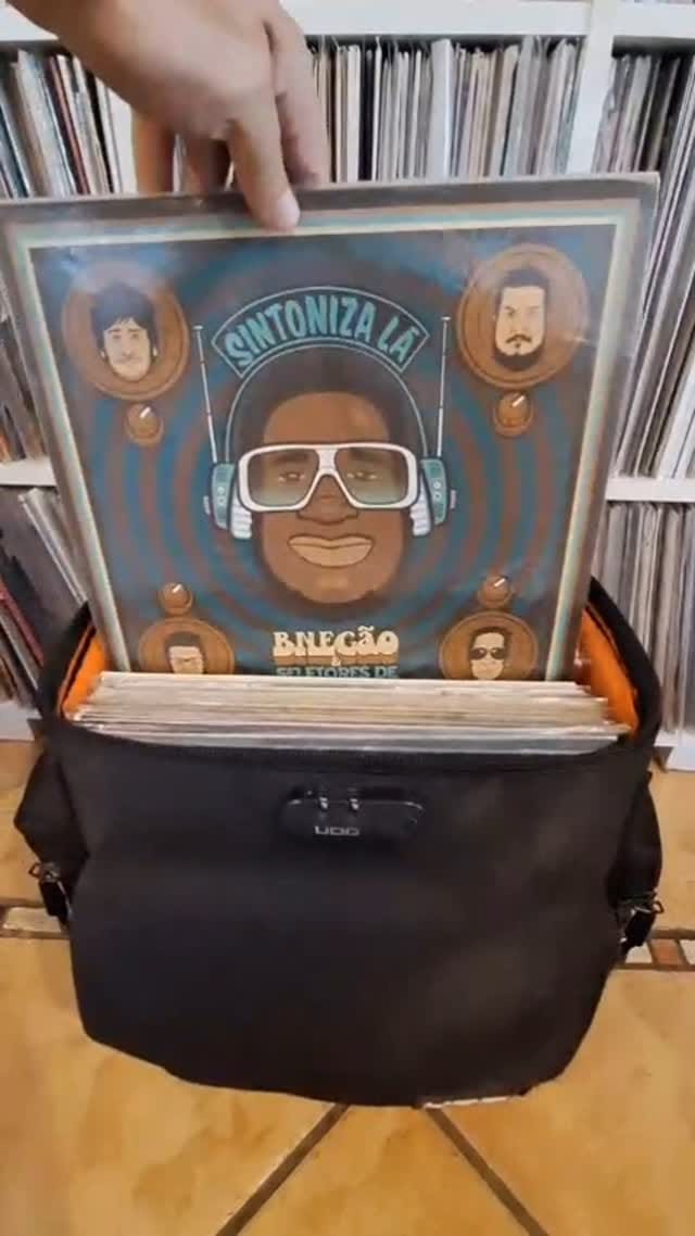 Post 4 by Durval Sounds on Instagram (video)