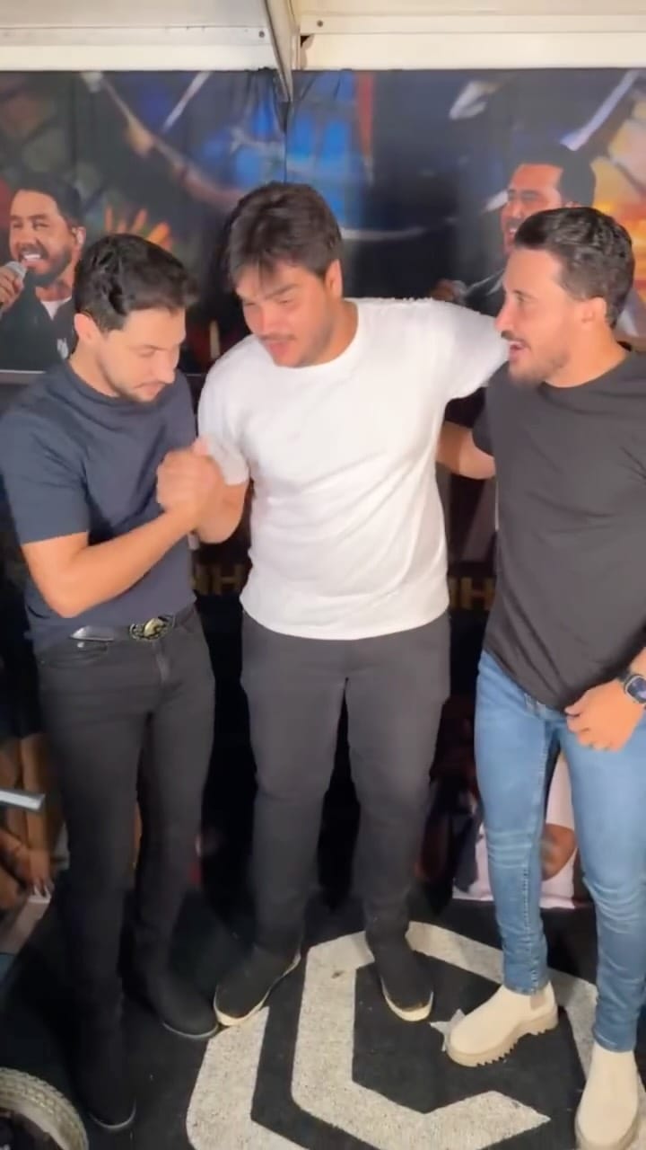 Post 3 by Raul Lôbo Barreto ® on Instagram (video)