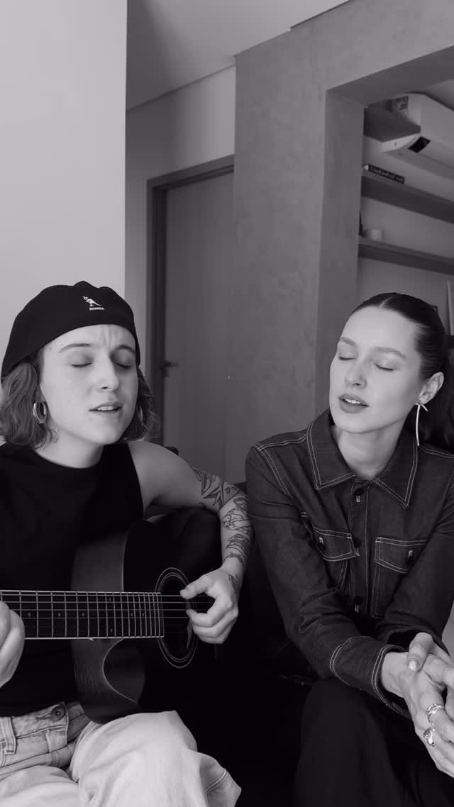 Post 9 by Flora Cruz 🎤🎶 on Instagram (video)
