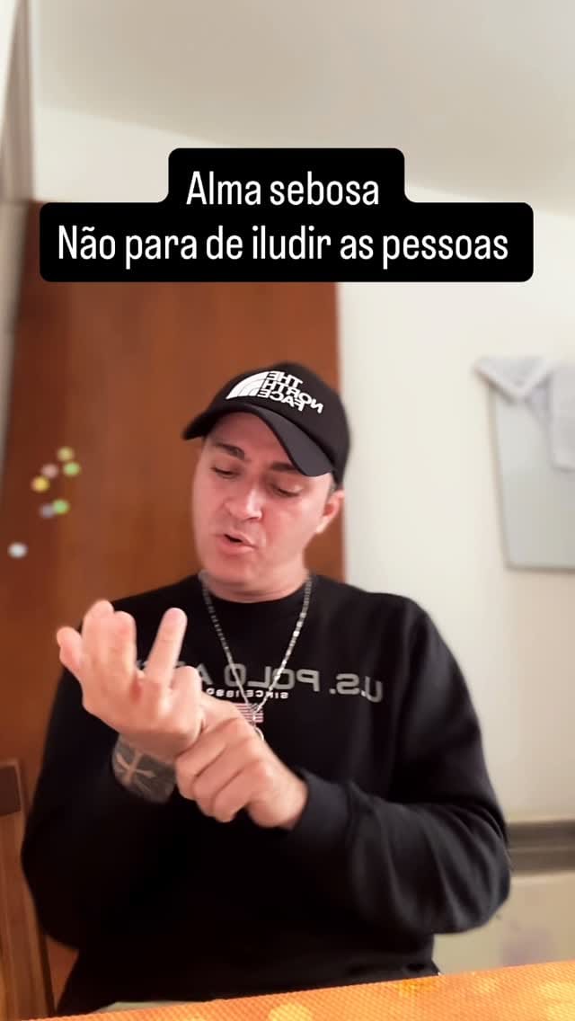 Post 2 by #Gangdopequi on Instagram (video)