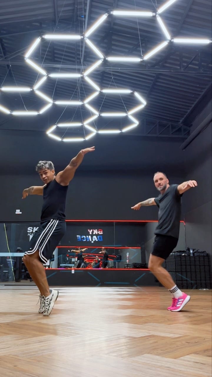 Post 3 by Gabriel Alves (MrAlves) on Instagram (video)