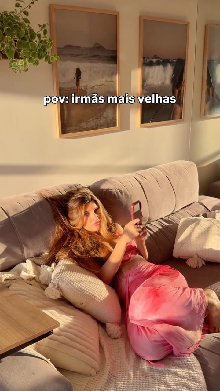 Post 3 by Giovana Baptista on Instagram (video)
