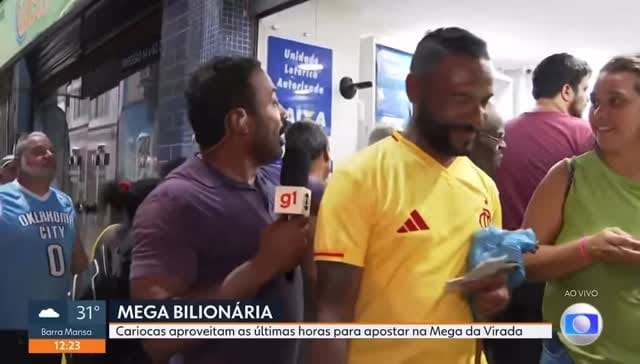 Post 1 by Carioquês e Fluminense Oficial on Instagram (video)