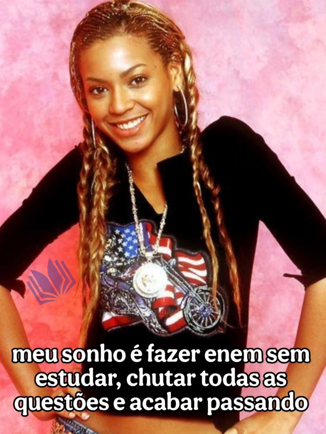 Post 7 by Carioquês e Fluminense Oficial on Instagram (carousel)