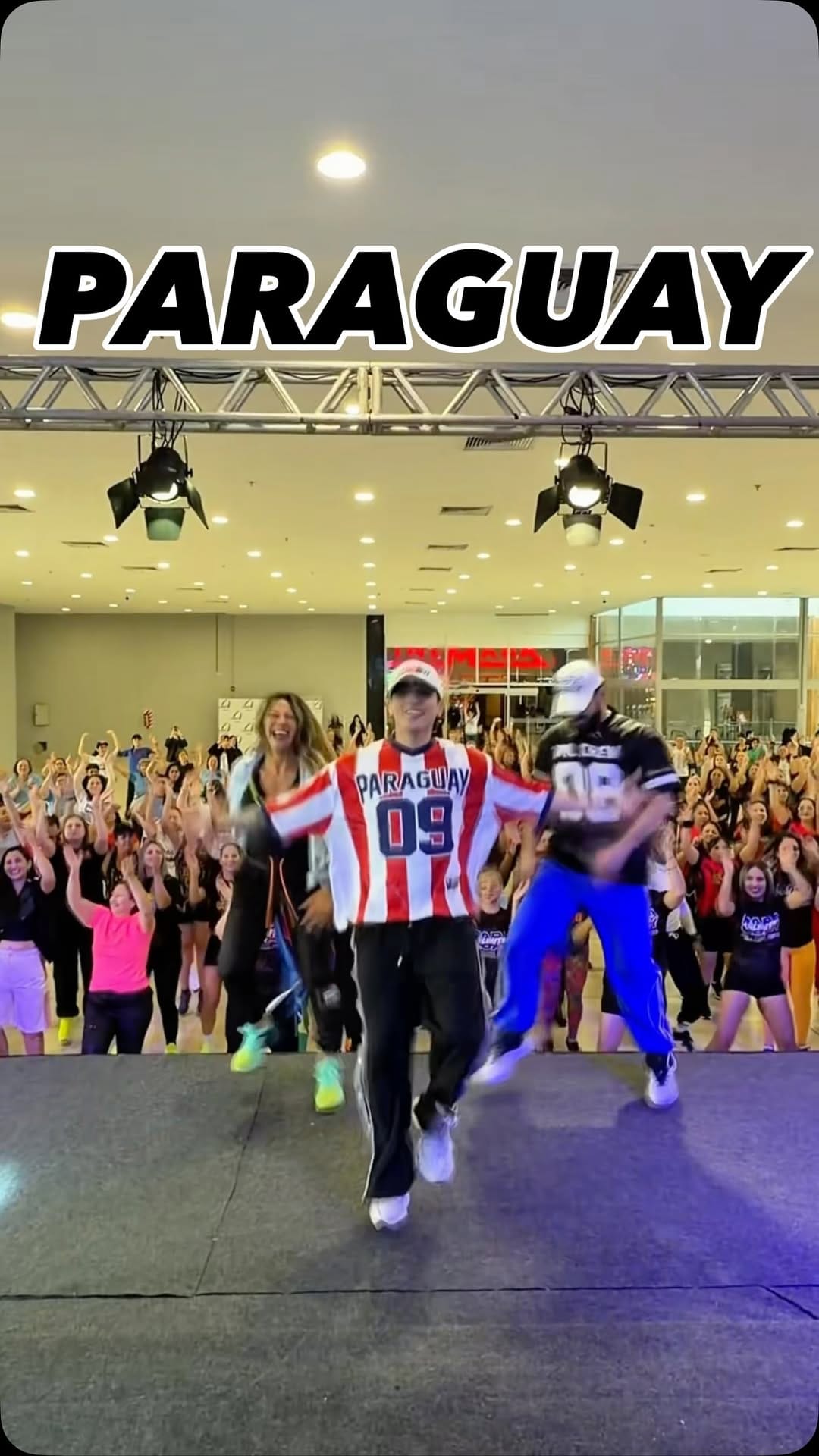 Post 6 by KARINA ROCHA on Instagram (video)