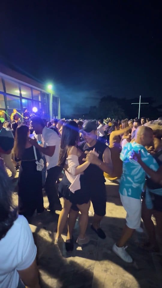 Post 2 by FORROFIÁ (forró pé de serra) on Instagram (video)
