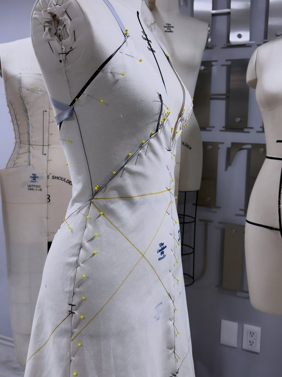 Post 9 by The Fashion Fit Studio on Instagram (carousel)