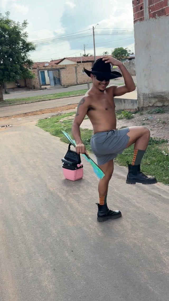 Post 5 by Thembyo Hesmiller on Instagram (video)