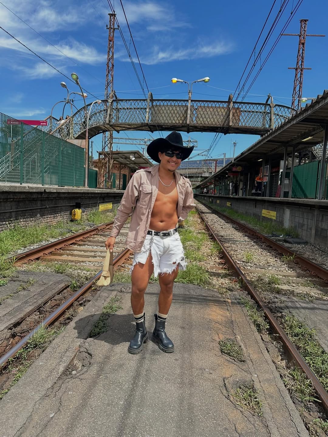 Post 4 by Thembyo Hesmiller on Instagram (carousel)