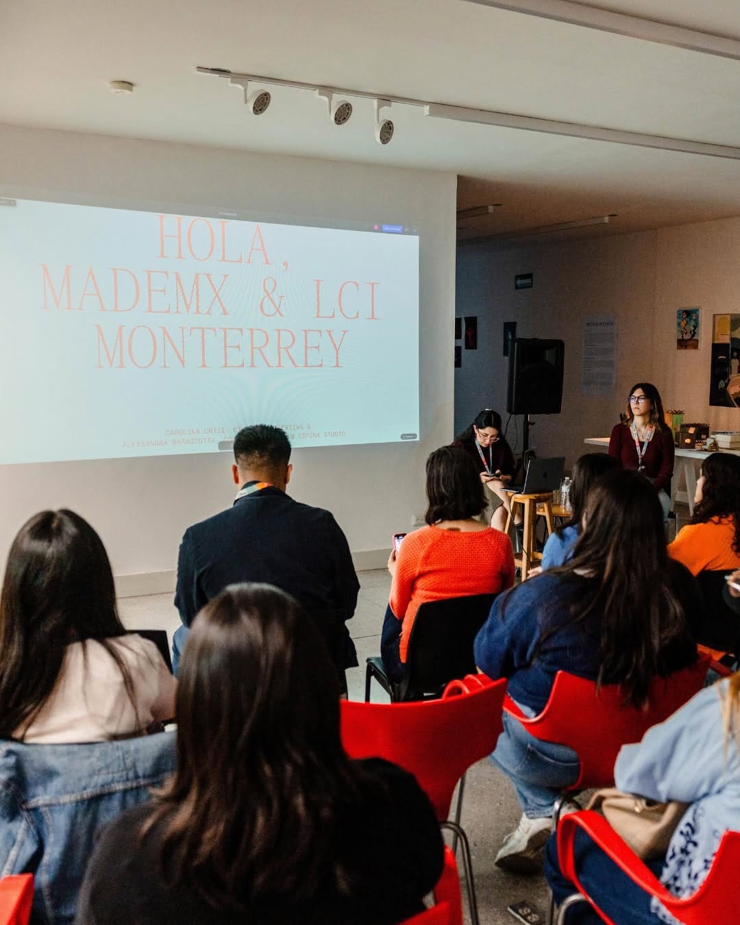 Post 10 by LCI Monterrey on Instagram (carousel)