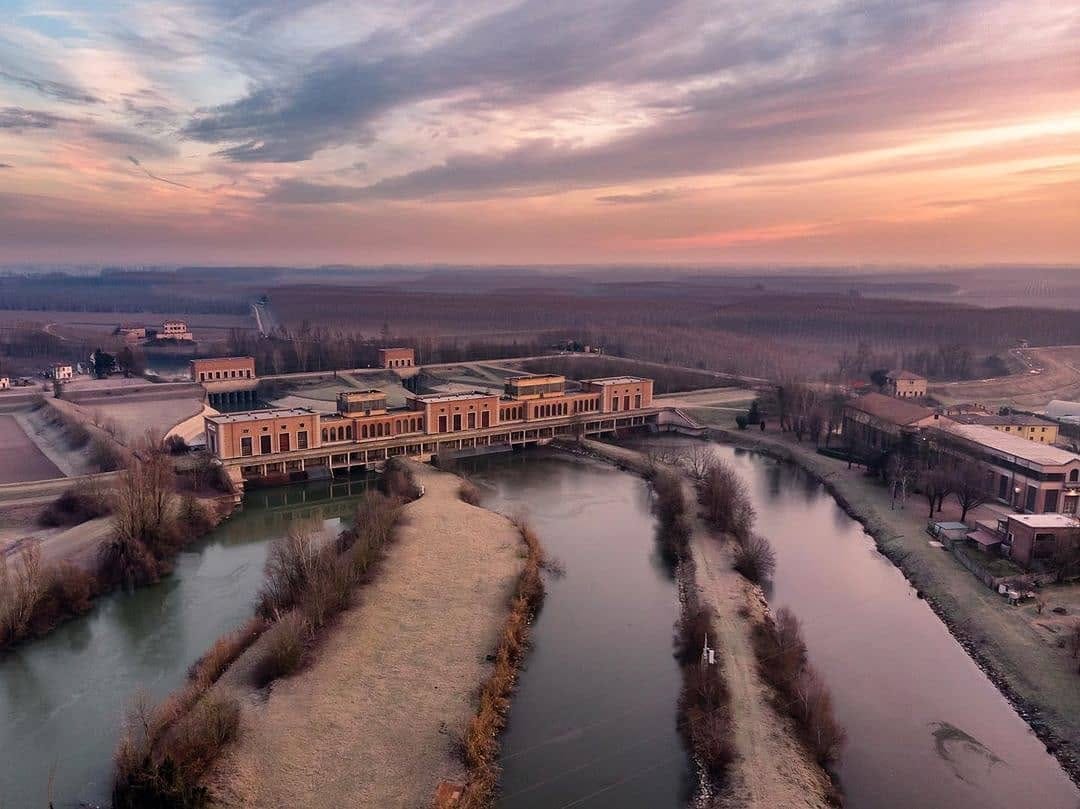 Post 3 by Spoken Mantova on Instagram (image)